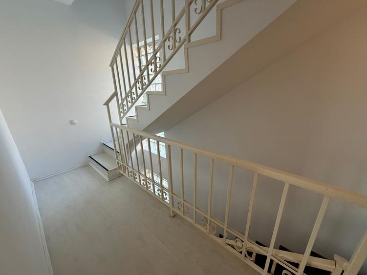 Casa P+1+M zona primarie. 4 cam, Util 122mp. Teren 200mp