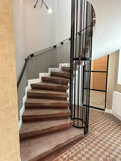 Cladire multifunctionala consolidata| Office | AirBnb | 856 mp utili |