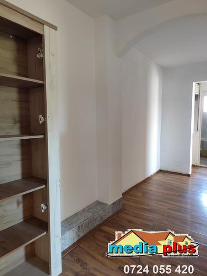 Apartament 3 camere decomandat de vânzare – Micro 16
