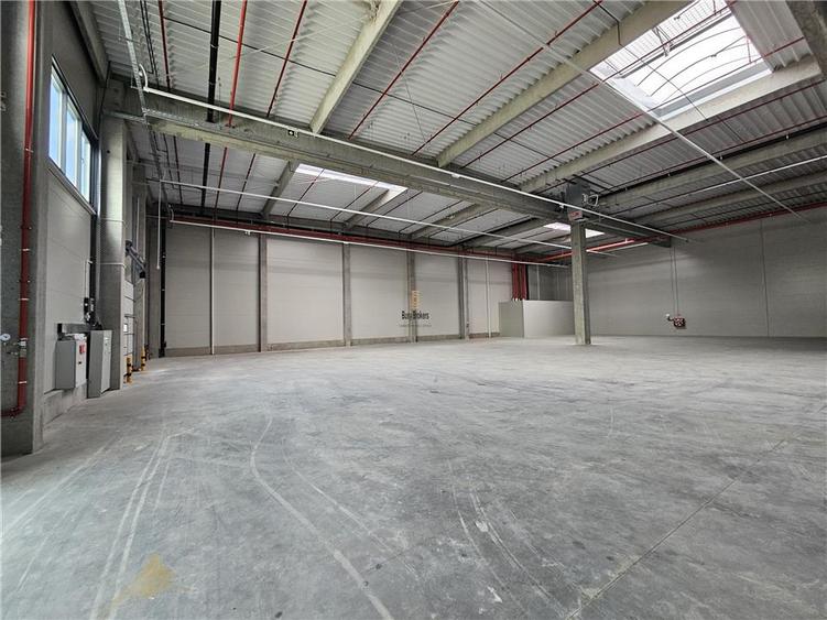 Spatiu Comercial - 1100 mp - Zona Comerciala Nord