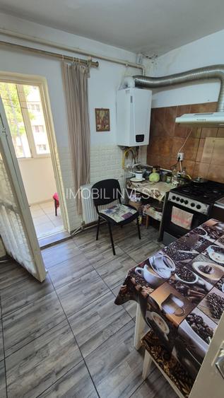 Apartament cu 3 camere | Etaj 1 | Loc de parcare | Cetate | 90.000 € - 3
