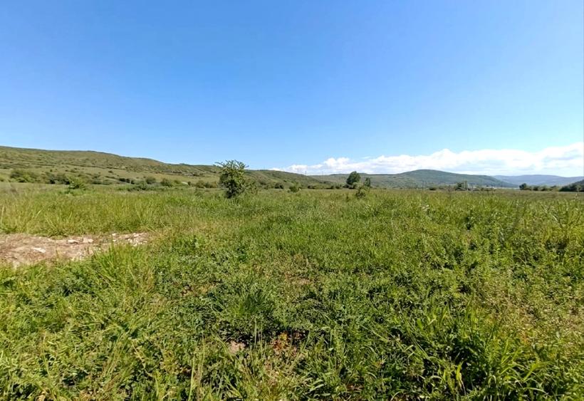 Teren intravilan 453 mp | Cartier nou | Zonă liniștită Sebeș