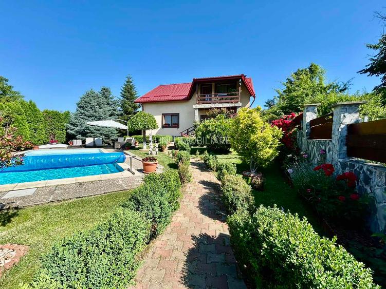 Vila de lux 310 mp construiti, cu piscina 40mp, Bucium Iasi, 1500mp teren, garaj foisor livada - 48