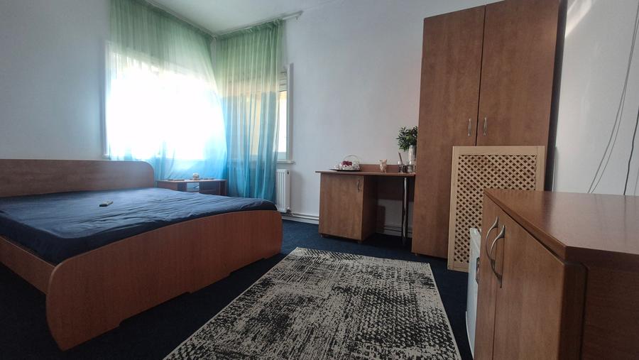 Camera Cu Baie Propie Si Bucatarie, 300 Euro, Utilitati Incluse, Termen Lung