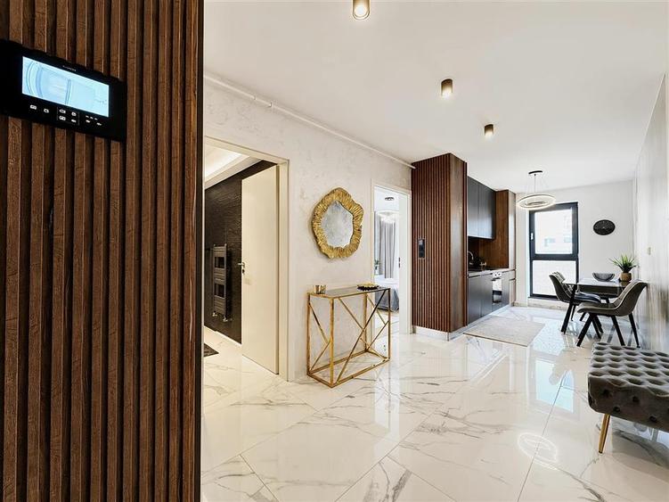 Apartament central cu 2 camere si parcare in Cosmopolit