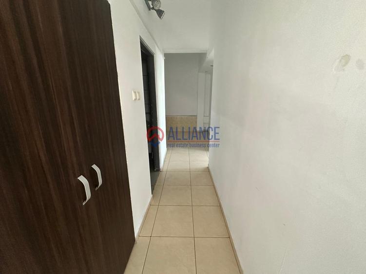 Închiriez spatiu comercial pe Mircea, Stradal, 60 mp