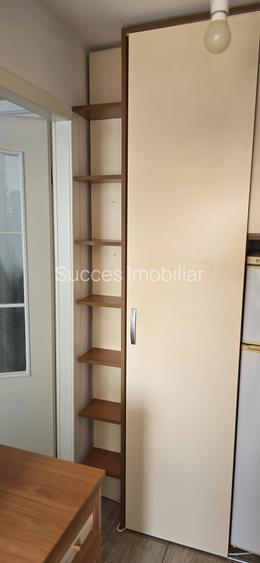 1 Mai - Clucerului, 2 camere, etaj 10,dec, proaspat renovat,mobilat modern, €450