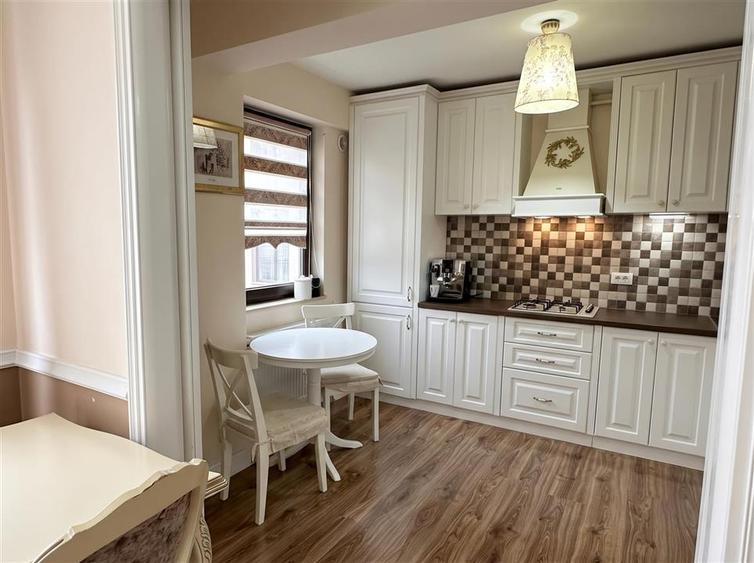 Apartament Lux 3 Camere | 97mp | Parcare Inclusă | Centru | i3c-631