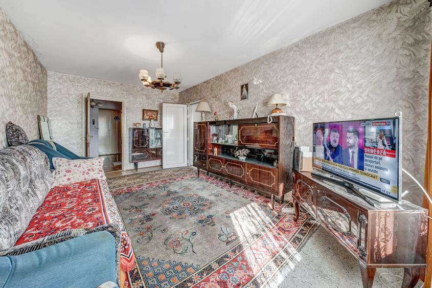 **Apartament cu 3 camere | 64,2 mp utili | 2 băi | Bloc 1985 | Etaj 7/8 | Sector