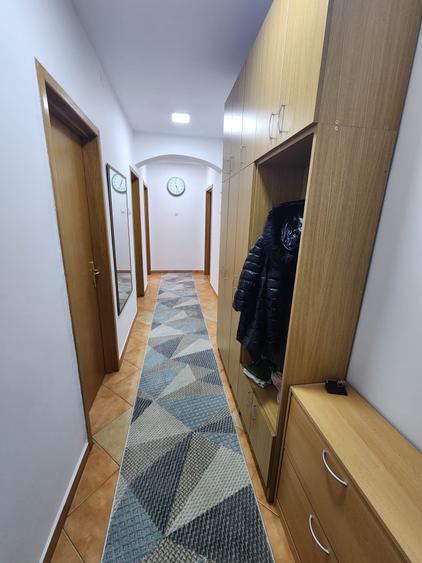 Grozavesti, 2 camere, 60mp, parter inalt, decomandat, centrala proprie,550Euro