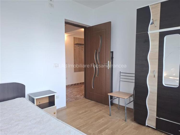 Apartament 2 camere et 2, decomandat, CT, Sud - 2