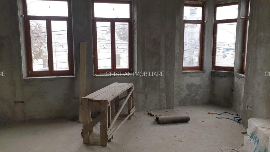 Conac Boieresc P+1 Ultracentral 695mp construiti, teren 466 mp pe colt deschider - 14