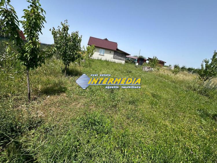 Cabana Oarda de Sus mobilata complet si teren aferent 425 mp
