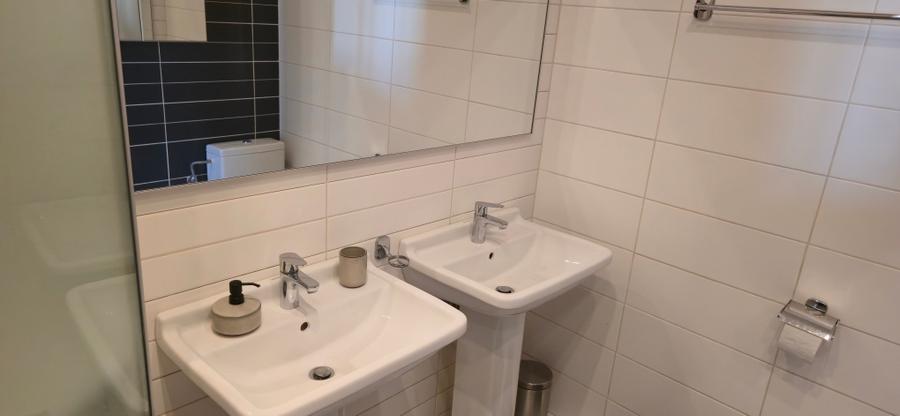 Apartament 2 camere superb 2 bai + parcare