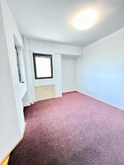Piata Victoriei – vizavi de Guvern - Birou 3 camere/ Receptie