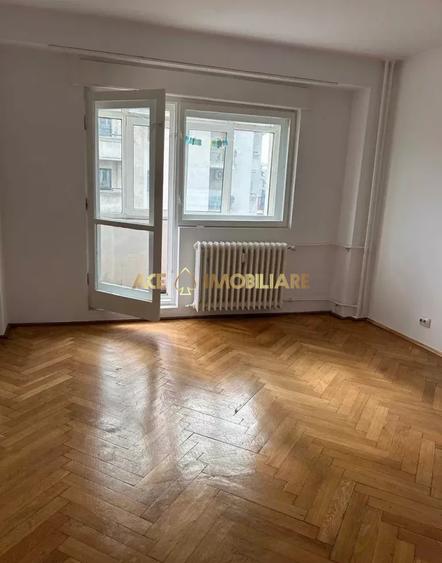 2 Camere de inchiriat | Unirii | Prox Metrou | Nemobilat
