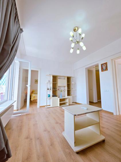 3 camere cu terasa si vedere superba in Cismigiu – Brezoianu centrala proprie