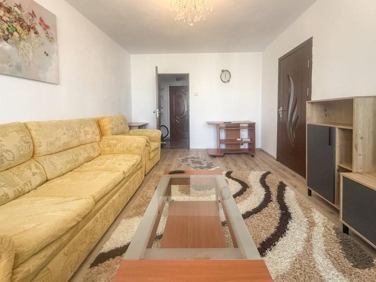Apartament 2 camere de inchiriat China Mall/Brotacei