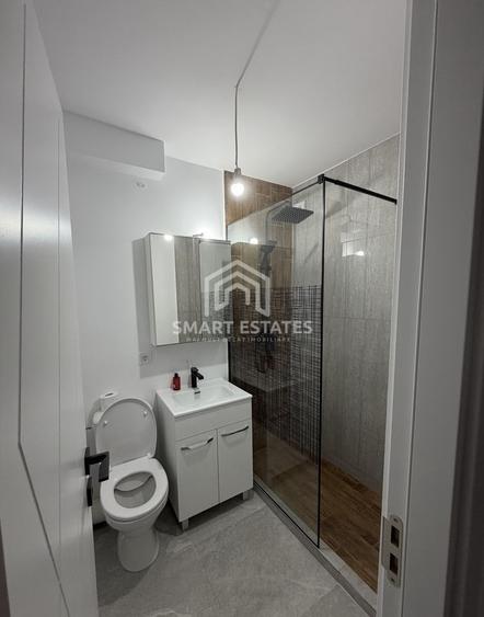 Apartament 3 camere renovat -Vatra Luminoasa
