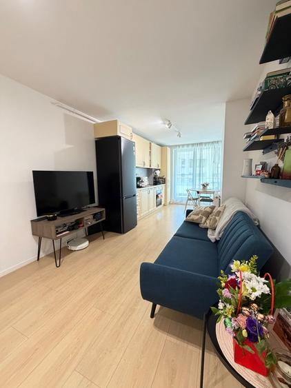 Apartament 2 camere, terasa, etaj intermediar, boxa, parcare