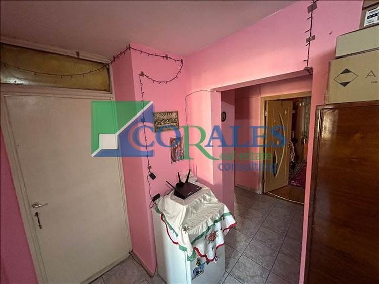 Fabric. 4 camere, centrala proprie! 2 bai si 2 balcoane!