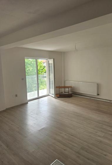 Apartament 3 camere Sebeș, bloc nou, balcon si parcare