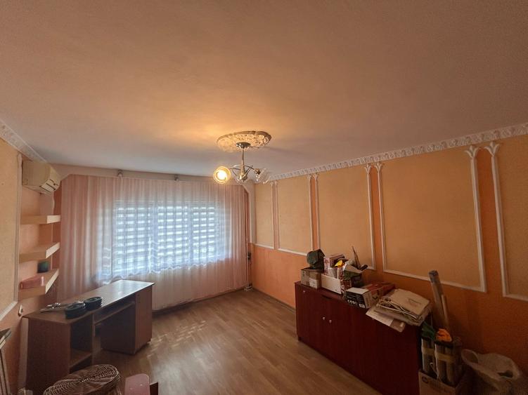 - Apartament 2 camere confort 1 decomandat, Zona Buzaului.