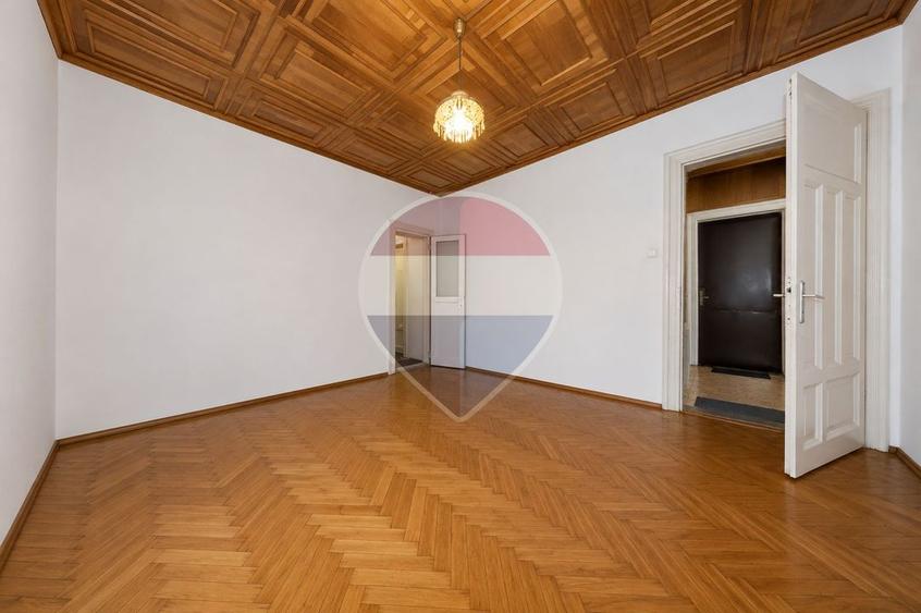 Resedinta istorica de inchiriat | 9 camere | Zona Istorica Brasov