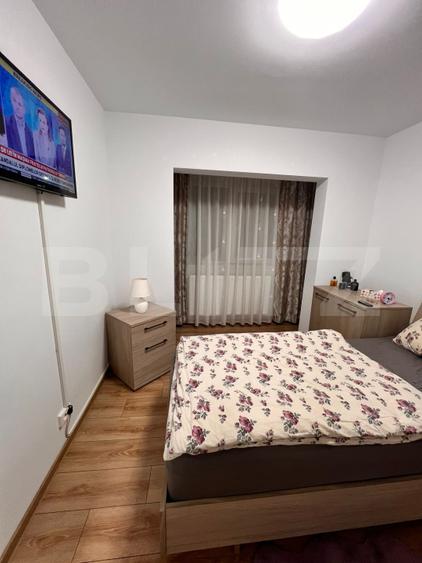 Apartament 4 camere mobilat si utilat-zona buna