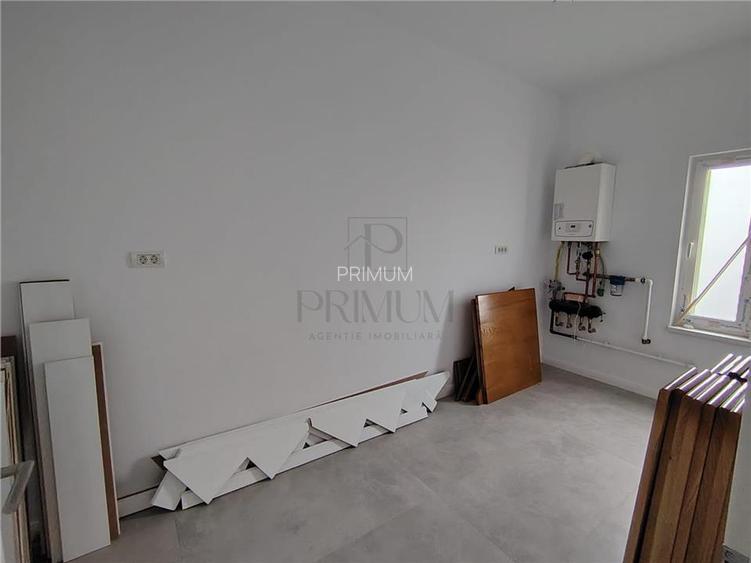 Duplex despartit prin C.T.- teren generos - living mare - 8