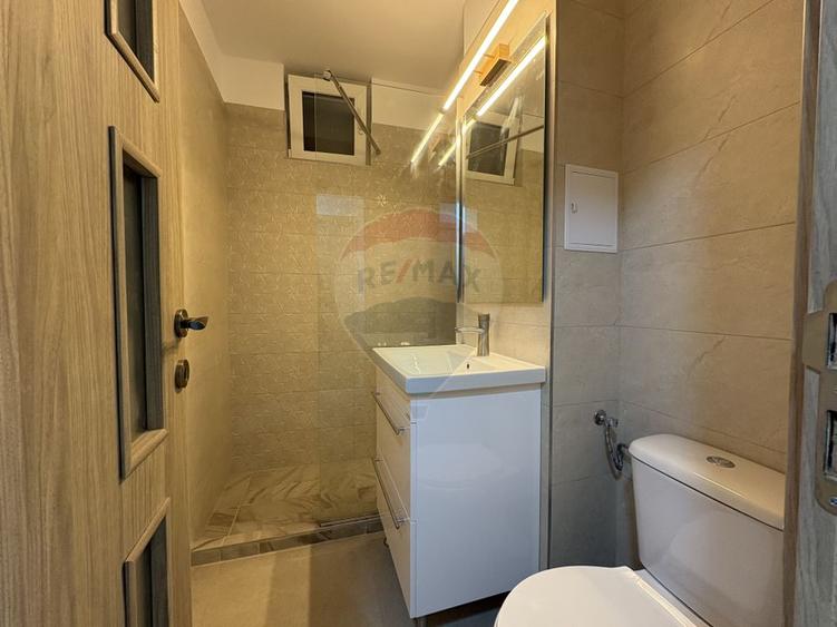 Apartament de închiriat 3 camere Ultracentral PRIMUL CHIRIAS