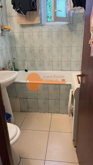 2 Camere Crangasi(Bloc Reabilitat-6 Minute de Metrou)