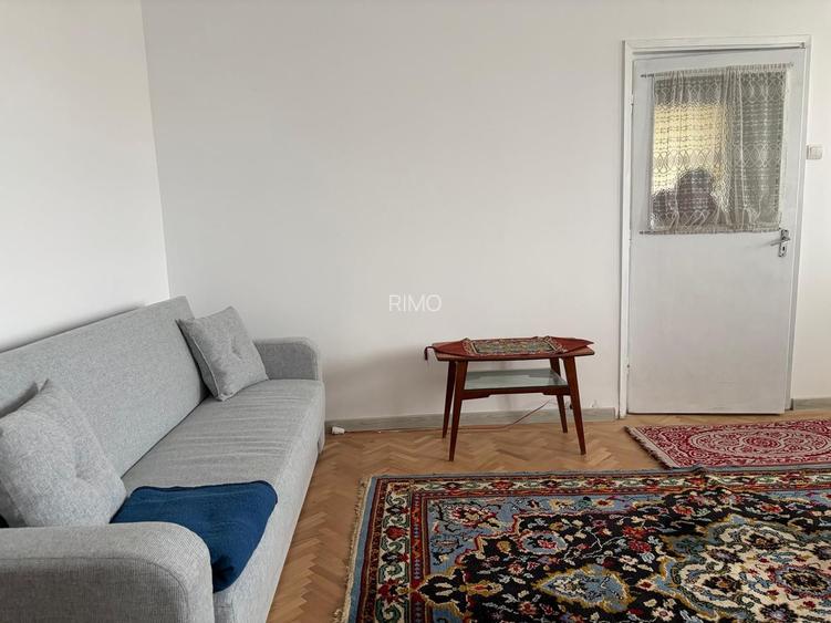 Apartament luminos cu doua camere, 1 mai - 3