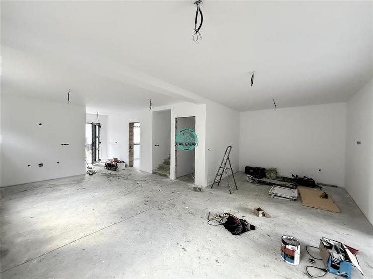 Casa noua cu 5 camere de vanzare semifinisata, teren 500 mp in Corunca
