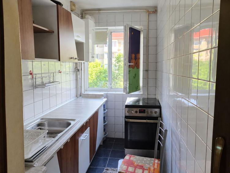 COMISION 0%, Apartament 3 Camere,  Etaj 2, Centrala, Boxa, 50mp, Dacia - 3