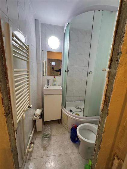 Apartament 3 Camere Decomandat Brancoveanu Hol H