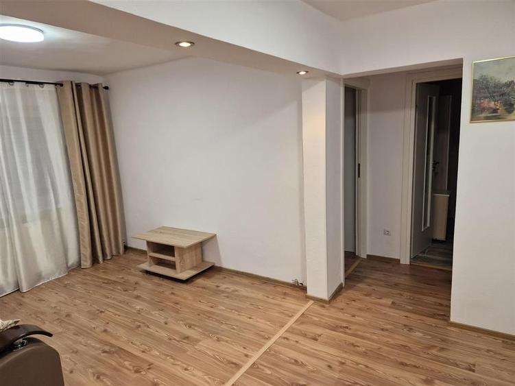 Apartament decomandat cu 3 camere 2 bai in Terezian