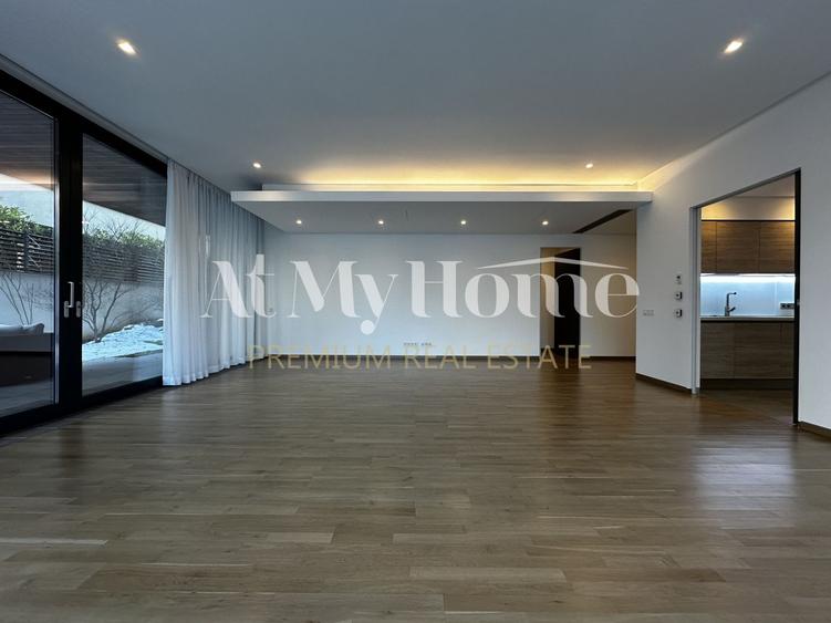 Apartament MODERN cu 4 camere, mobilat partial,finisaje lux, parcare,80mp terasa