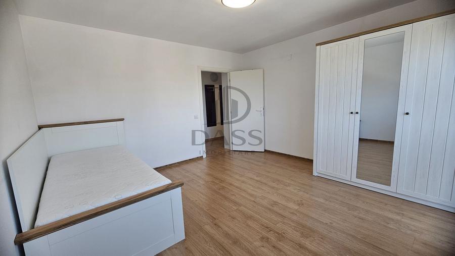 Apartament de inchiriat 6 camere 179 mp Etaj 2 + mansardă