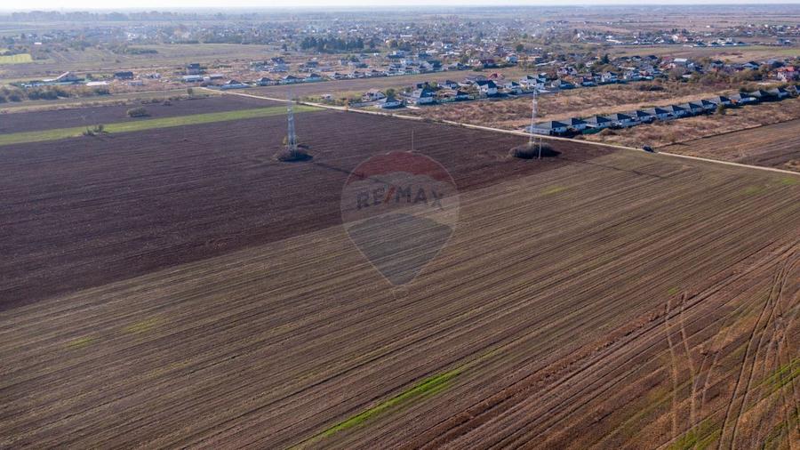 Vanzare teren intravilan 7.500 mp Sabareni