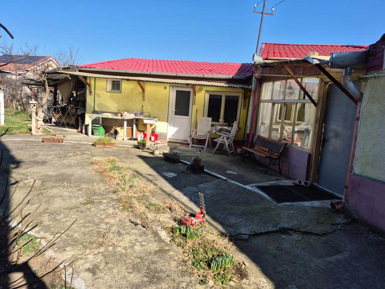 Casa 2 corpuri Iosia