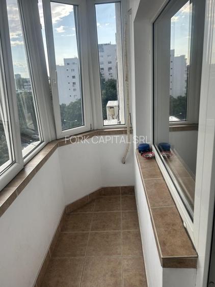 3 dormitoare 2 bai pretabil pentru 3 studenti- ERASMUS- Share rent- STEFAN CEL M - 10