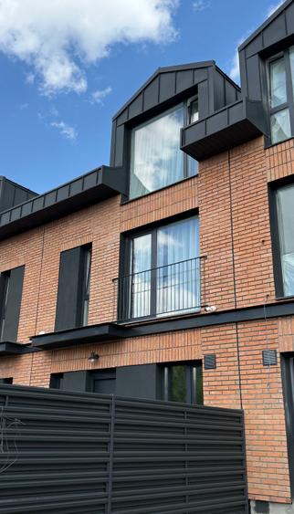 Vilă 5 dormitoare, 4 băi, living+dining | Liziera pădurii | Sector 1