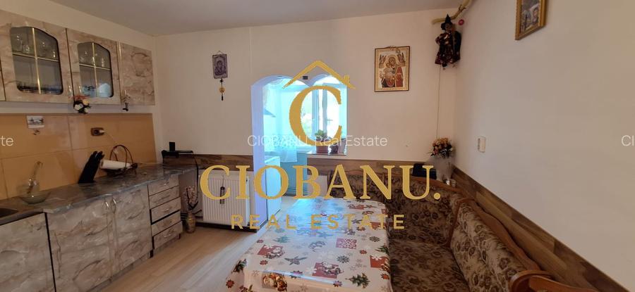 APARTAMENT DE VANZARE ETAJ 2/4 DECOMANDAT ZONA 1 MAI - 5