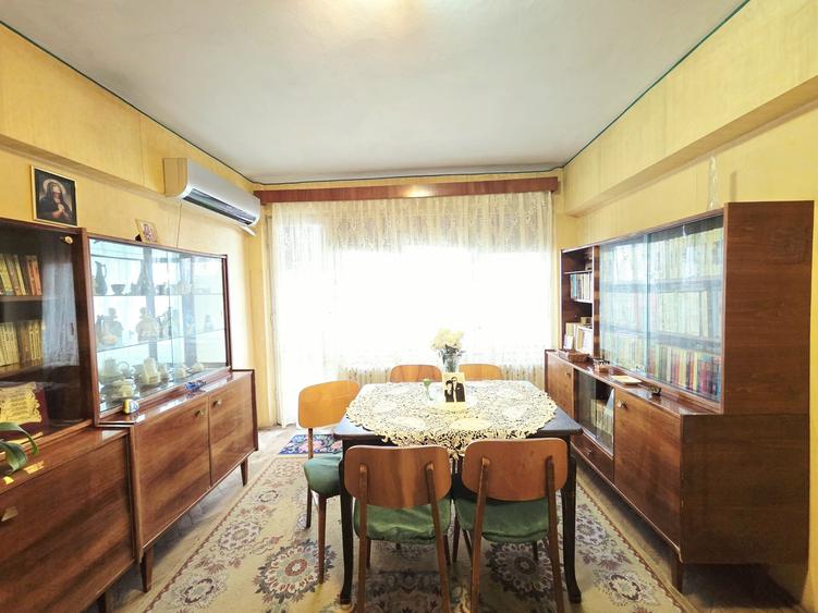 Apartament cu 3 camere ZONA ZERO 60 mp LIBER