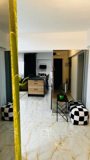 Apartament de 3 camere, 86 mp, centrala, 2 balcoane, zona Băneasa