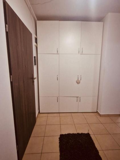 Soarelui. 3 camere. Decomandat. Mobilat si utilat. Terasa mare