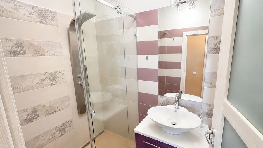 De vanzare Apartament Penthouse, Ultrafinisat,2 parcari, Ared R22 Arad