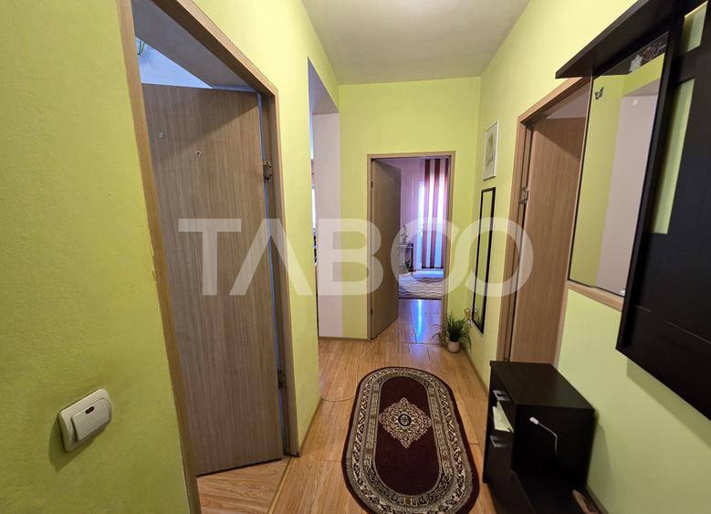 Apartament decomandat de vanzare 2 camere 64 mpu balcon Selimbar Sibiu