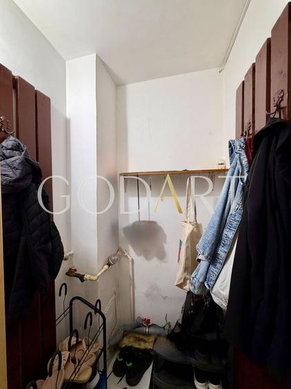 Apartament cu 3 camere | Două balcoane | Renovat